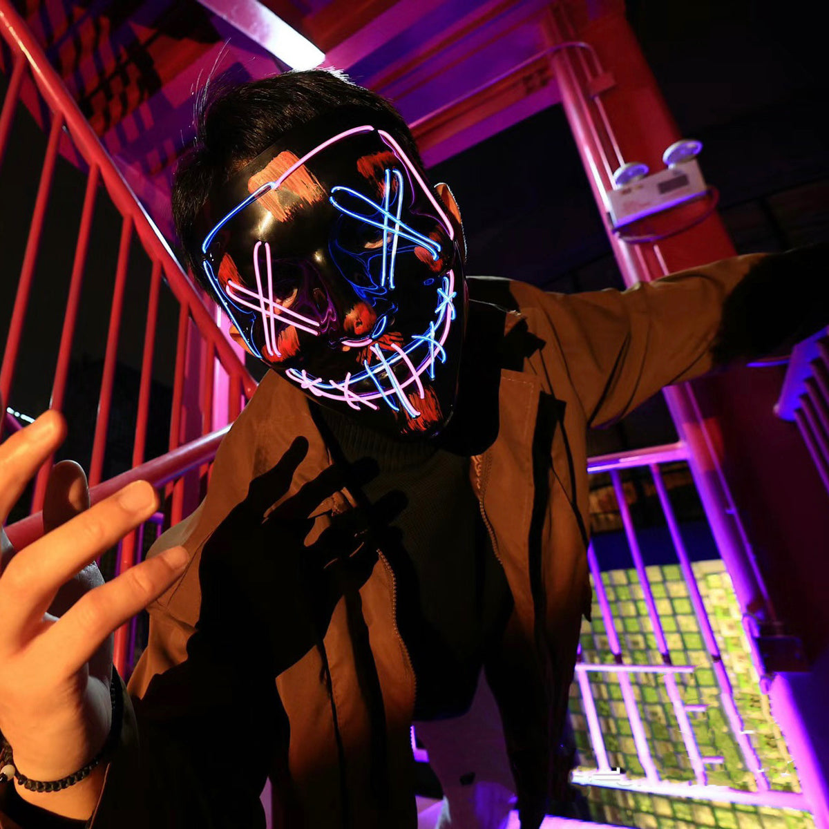 LED Glowing V Mask – Halloween Edition