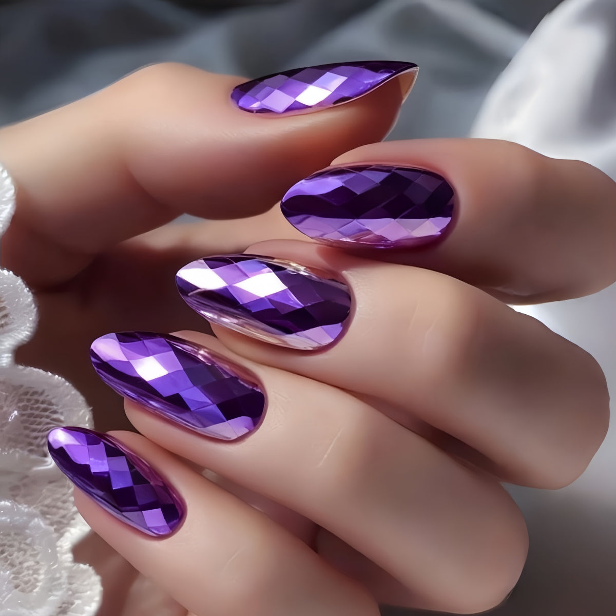 cavora Press-On Nails – Everyday Cat Eye Crystal & Glam Styles – Holographic Diamond reusable false nails