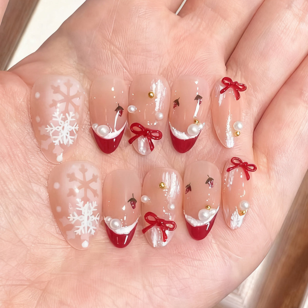 cavora Press-On Nails – Everyday Cat Eye Crystal & Glam Styles – Pearl Snowflake reusable false nails